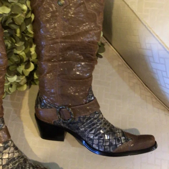 J. Renee boot - Picture 5 of 6